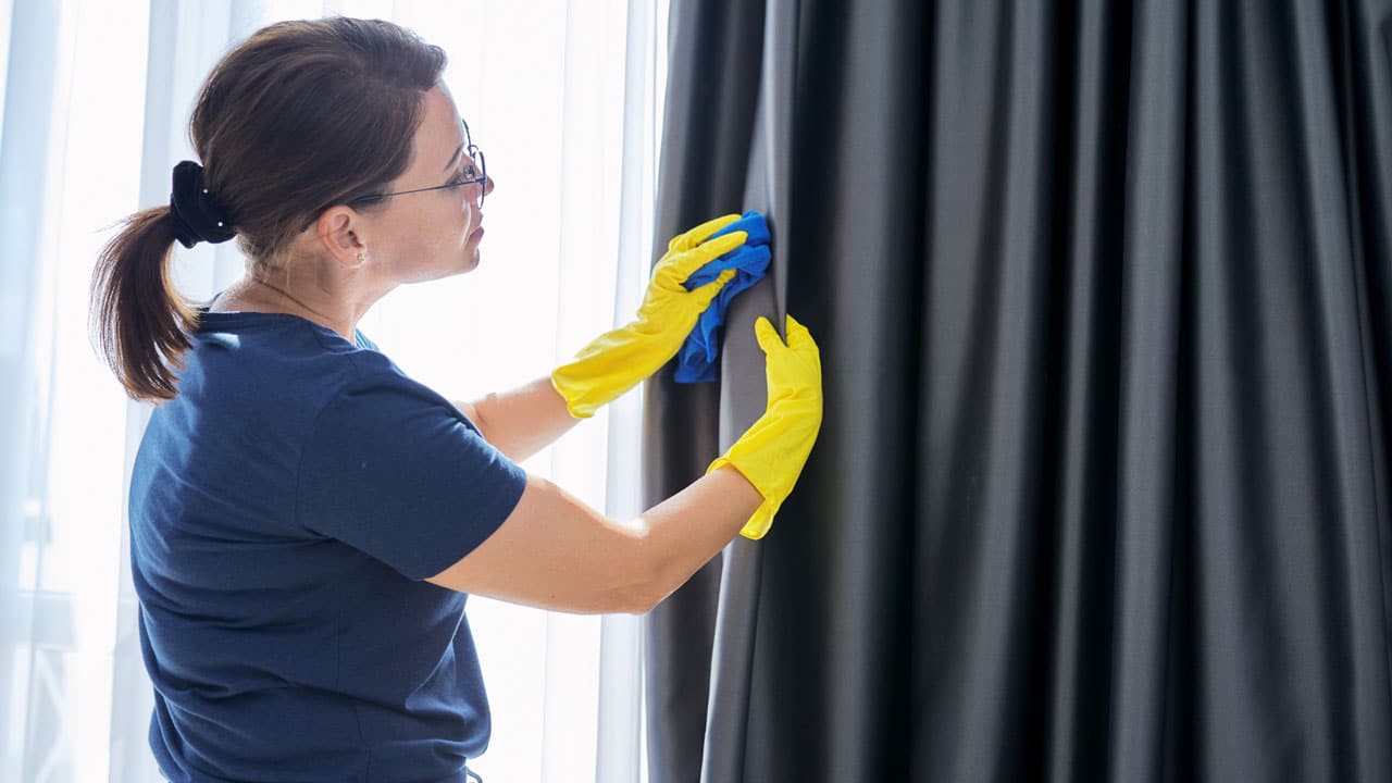 Curtain cleaning
